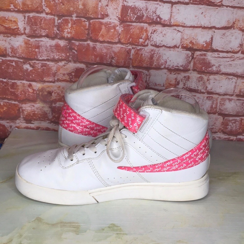 Vintage 90s Fila Vulc 13 Hot Pink and White High Top Retro Sneakers - Picture 7 of 12
